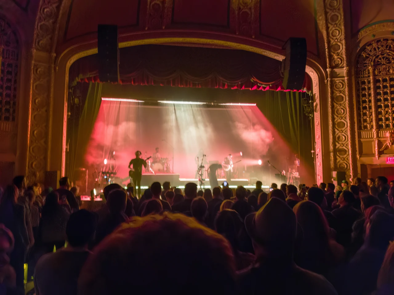 Young The Giant - 2019 — image 3
