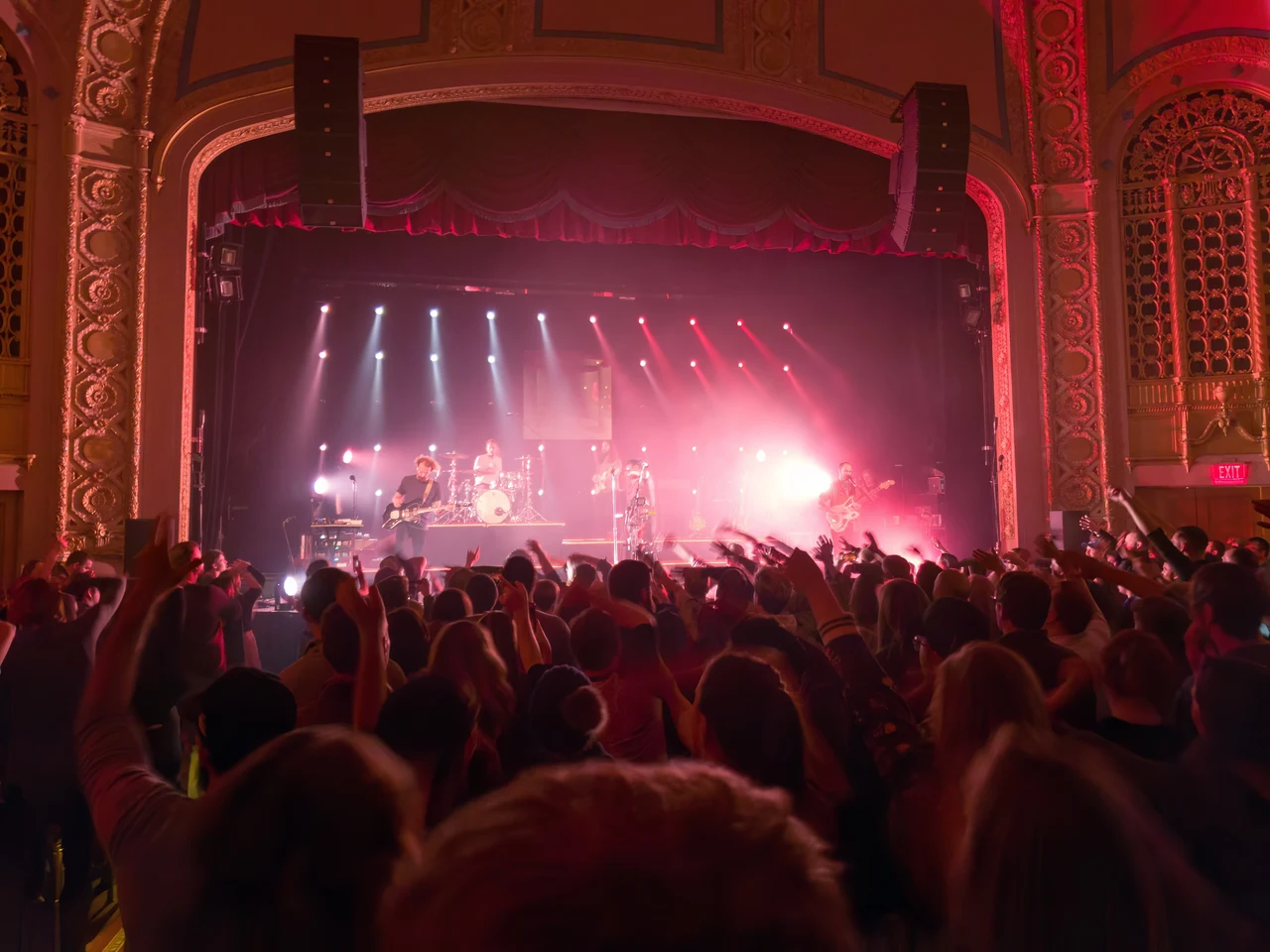 Young The Giant - 2019 — image 5
